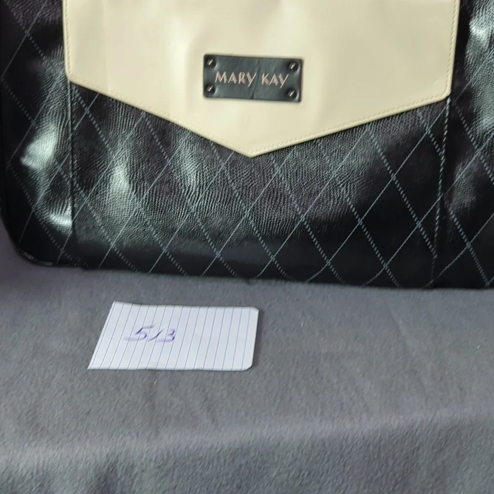 Mary Kay Black and Cream Makeup Consultant Bag NWOT